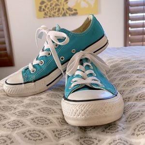 Converse Low Top Sneakers